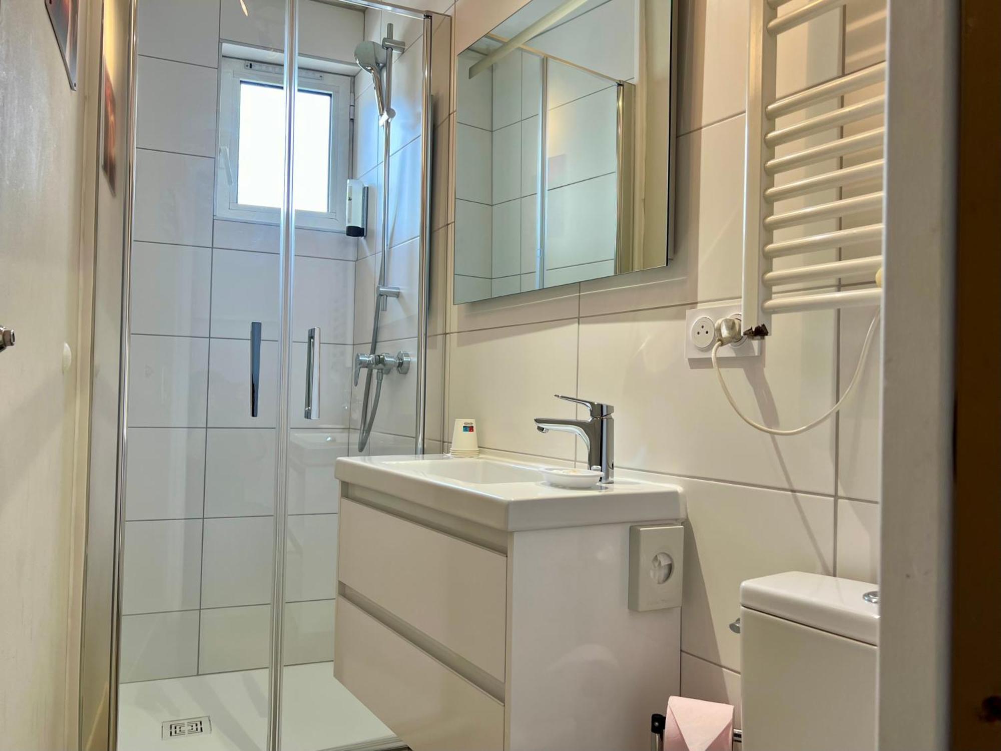 Logis Hotel Des Causses Мійо Екстер'єр фото